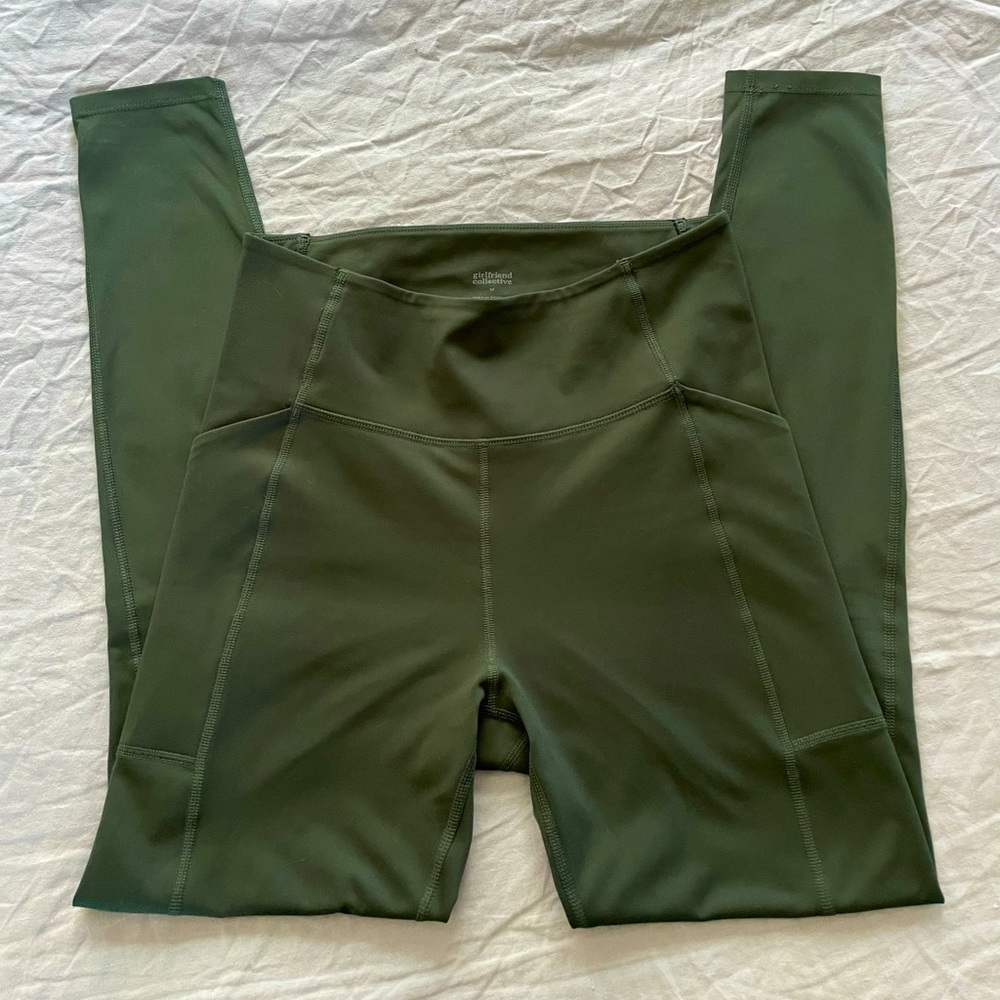 Girlfriend Collective Pocket Leggings in Moss, Med